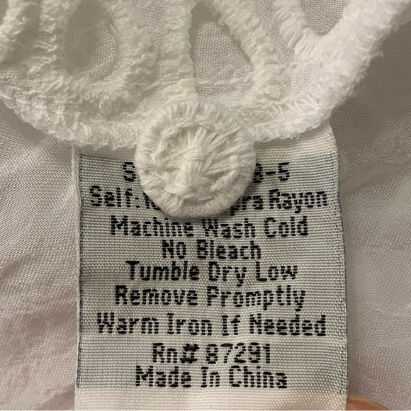 JOHNNY WAS Marietta Cap Sleeve Eyelet Blouse in White - Picture 6 of 7